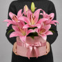 5 розовых лилий в коробке фото 2